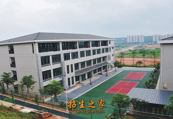 占地221亩