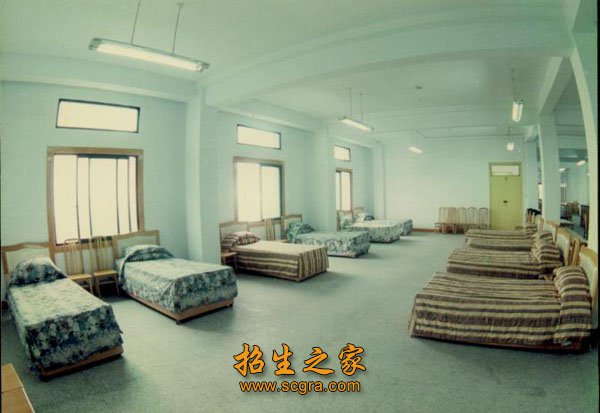 原自贡市旅游职中与自贡市艺术职中合并