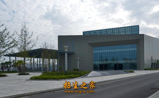 境内有成渝铁路