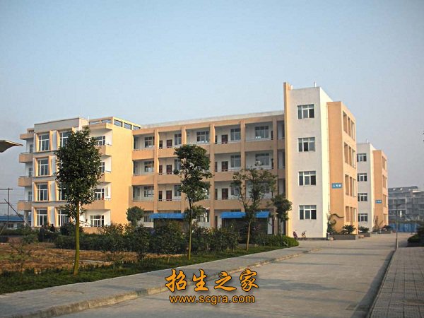 计算机200余台