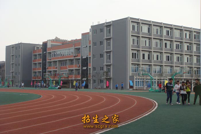 晨光技校等富顺县内职教资源