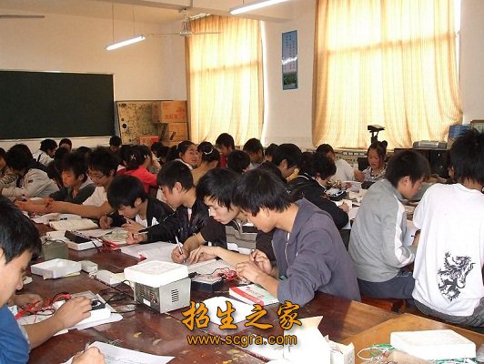 建筑面积14000多平方米