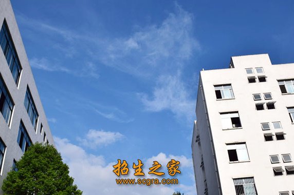 澳门永利注册app下载实行奖学金制度