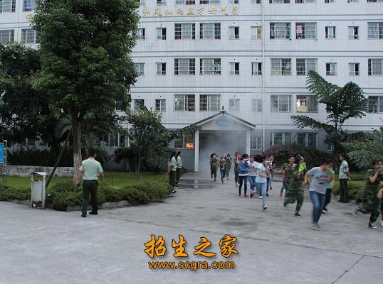 有图书阅览室4个