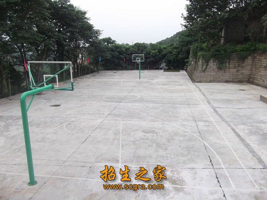 列表适合快速定位