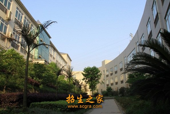 建有教学大楼