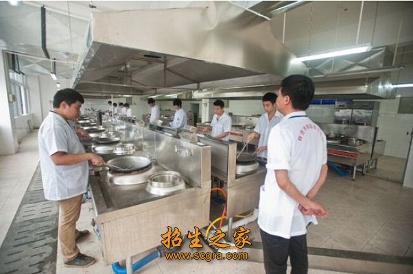 师生比例为1