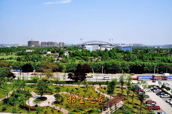 教学设备总值6173.36万元