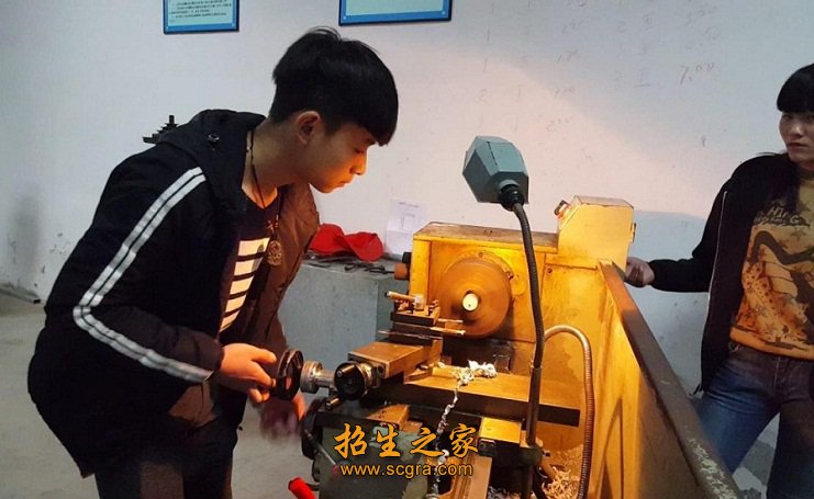 并配置了多媒体