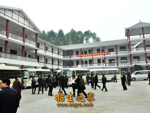 高级技工近万人