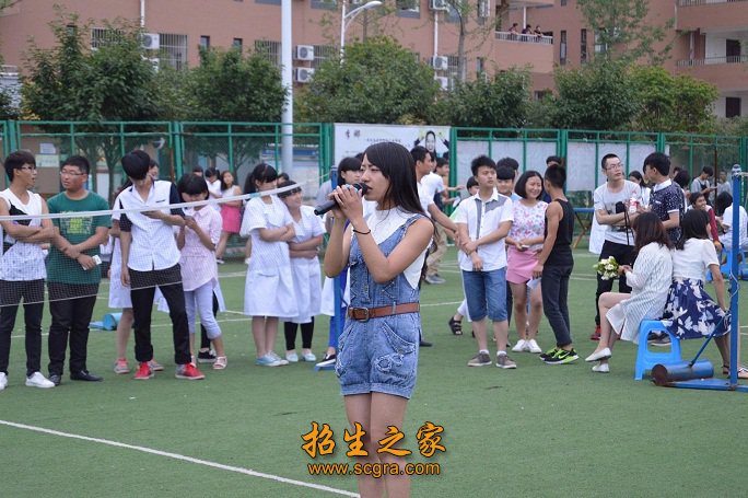 副教授38人