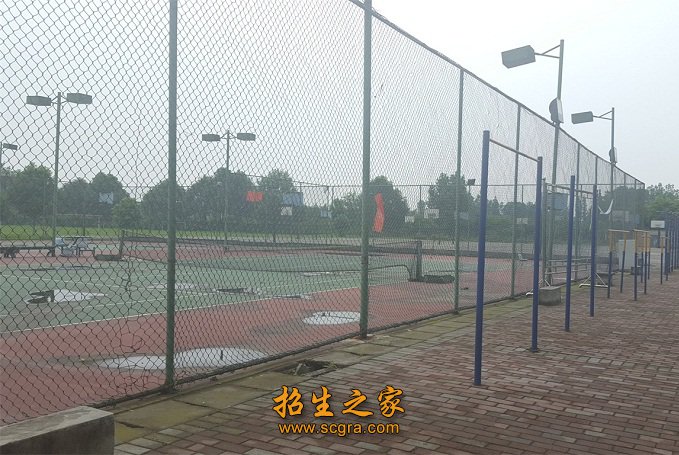 多次被评为省市职教先进单位和诚信澳门