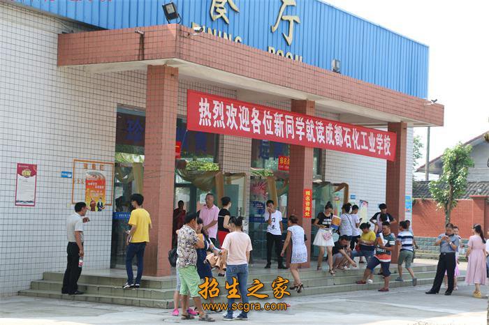 深受社会各界好评