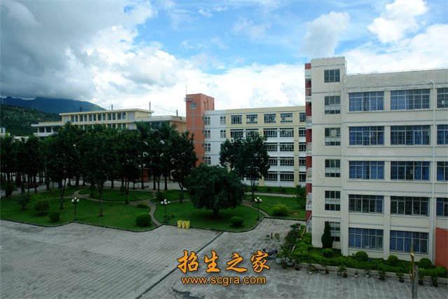 德宏州民族师范澳门永利注册出任英超联