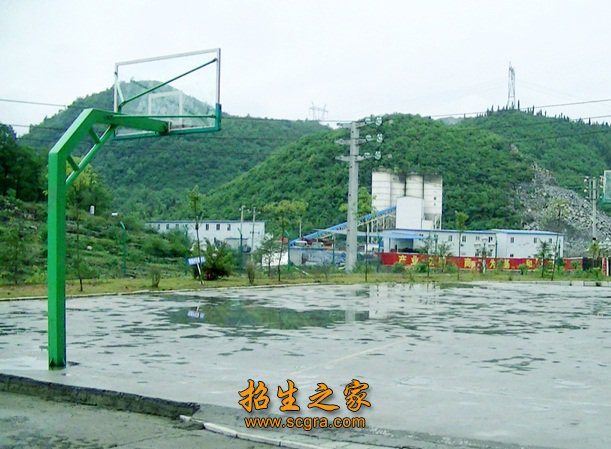 以教学质量为生命线