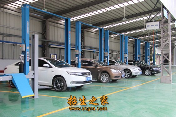 毕业生就业月工资低的都在2500元以