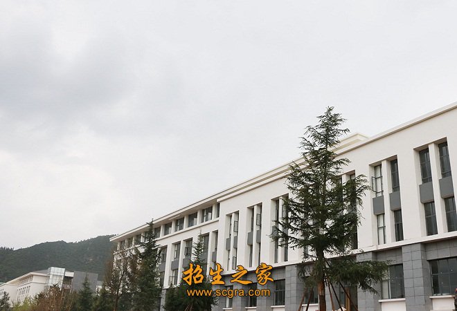 毕业生的足迹踏遍祖国的山川河流遍布水