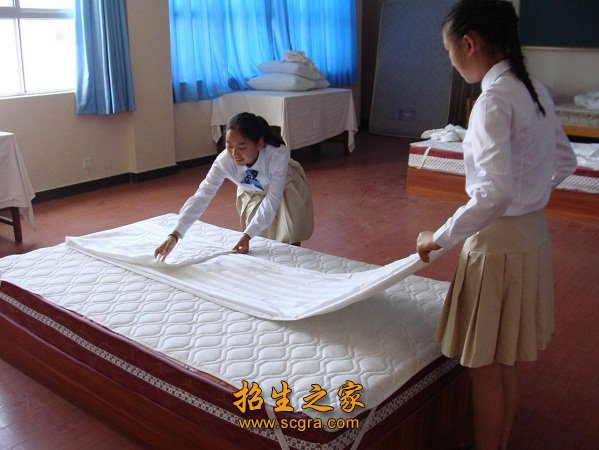 以就业为导向”的办学方针