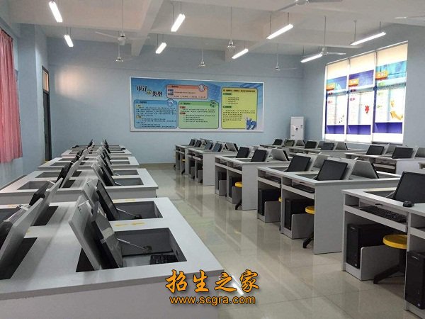 面向社会开展大专