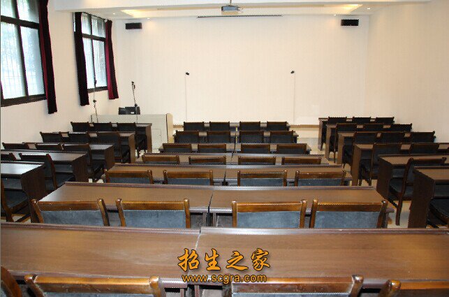 修立业之木”的校训