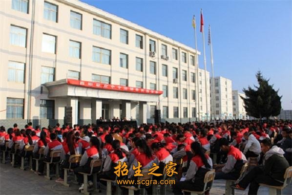 陇东职业中专将继续坚持“用群众满意的