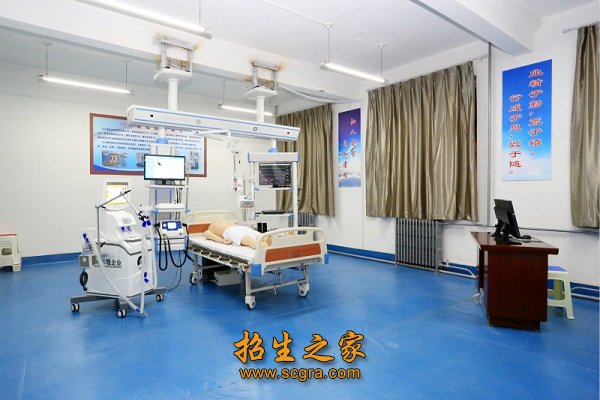 外聘院士2人