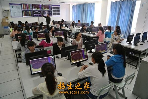 1个中心