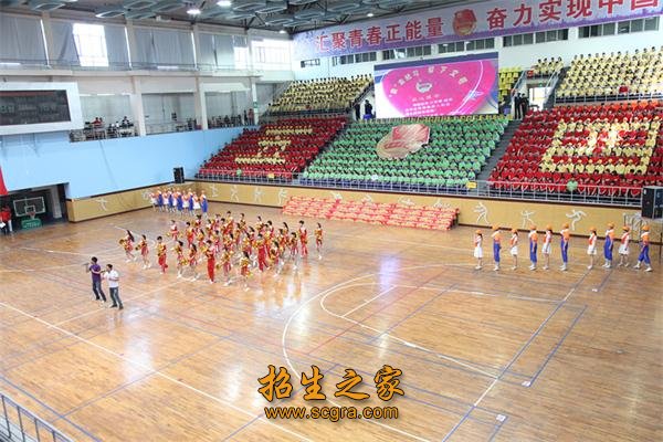 后勤服务楼以及2栋实训楼