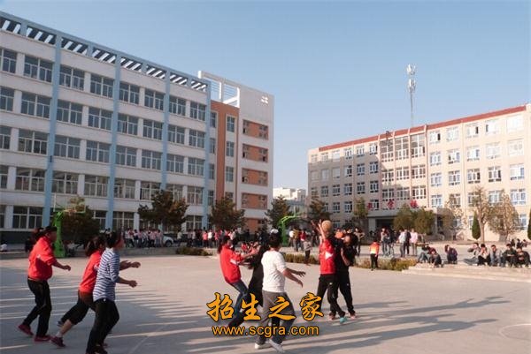 拥有教师288人