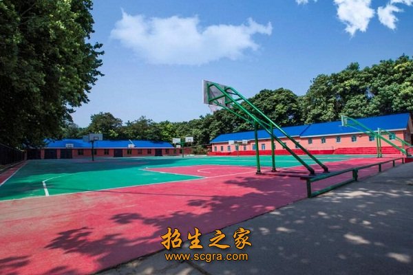 甘肃东方工业中等专业学