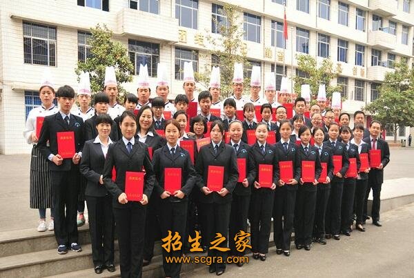 中国烹饪大师和高级实习指导教师占教师