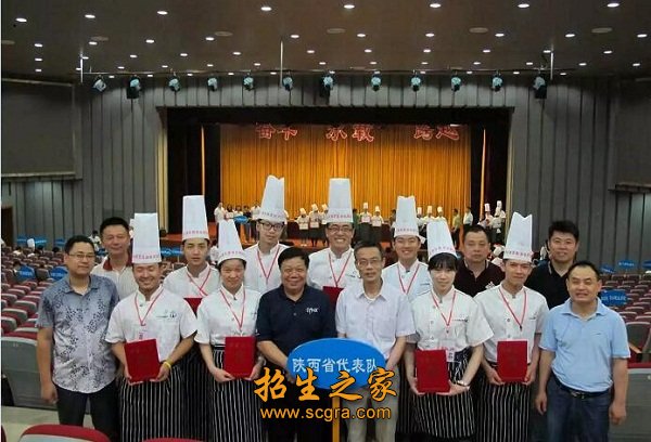 目前任教的高级讲师