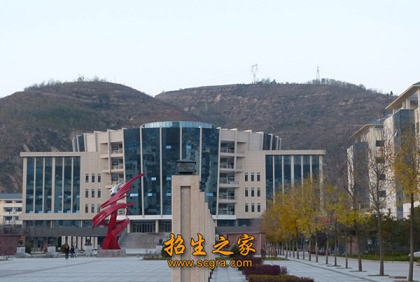 2014年跻身陕西省示范性高职院校行