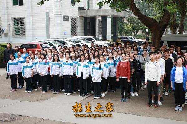 小学毕业考入)和三年制中专(附高