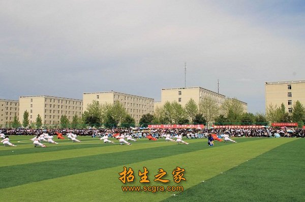 1.考生通过填报志愿统一录取