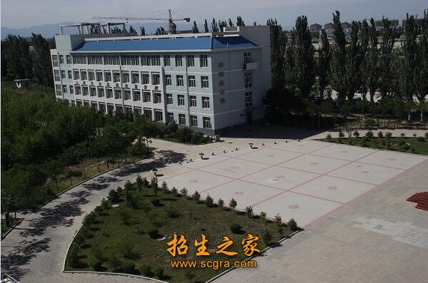 6万多册图书