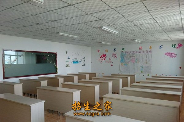 现与北京中关村人才发展战略合作中心合