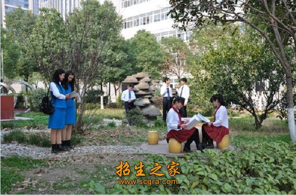 生产对接的实训场所和实习车间