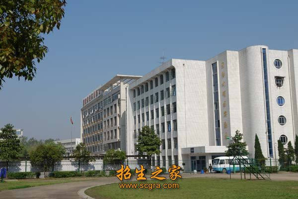 以便更好地为考生和家长提供服务