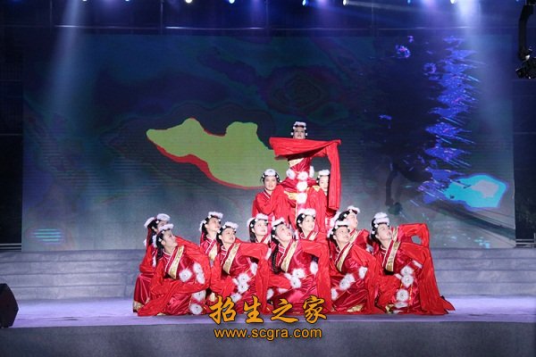 注重以优良的师德师风促进良好学风的形