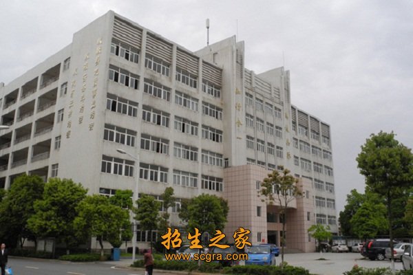 在湖南省内首创建筑工程情境教学区