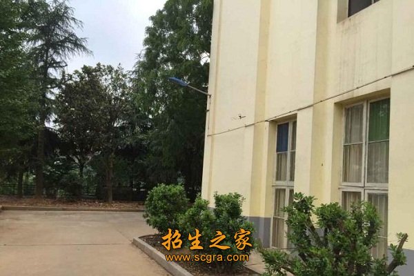 同题参见办学25年来