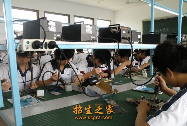 管理严格