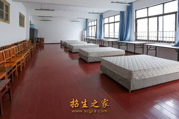 比亚迪 汽车整车与配件营销 公办 5