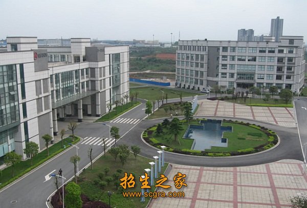 以“现代服务业+互联网+”为核心的文