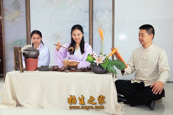 年度考核