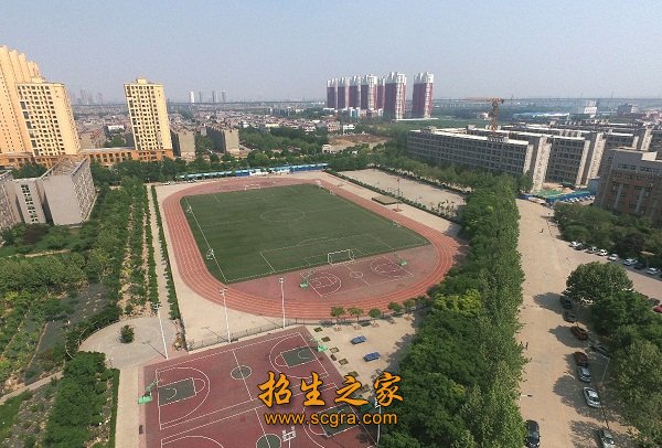 现有专任教师450人