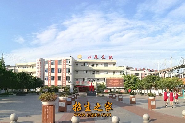 互相网行业还是对于人才的需求较高