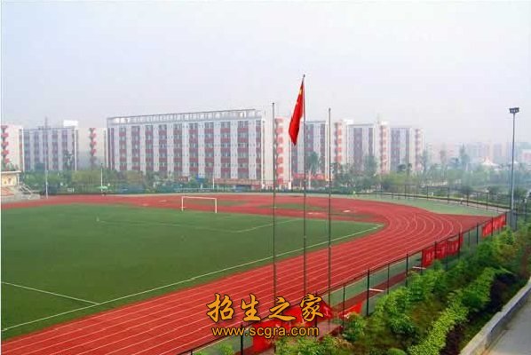 每个公寓配有专职公寓老师和专职清洁工