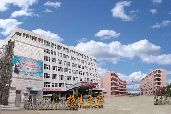澳门永利平台首次注册始终坚持走校企订